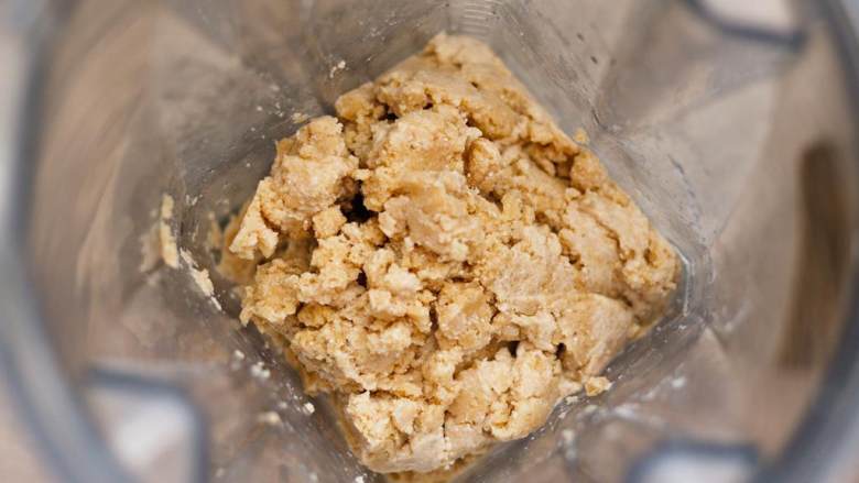 玉米番茄果挞,加入冰水 ,再次搅拌。