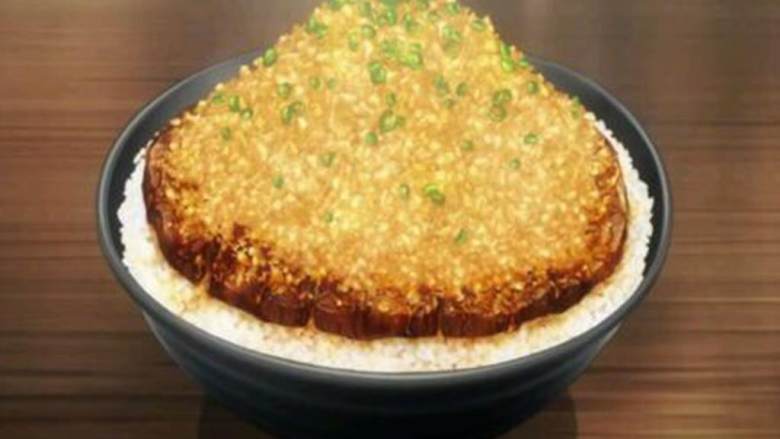 夏里亚宾牛排盖饭,明明只是一块廉价的牛排,为什么我还没吃,眼泪就已经掉下来了呢?