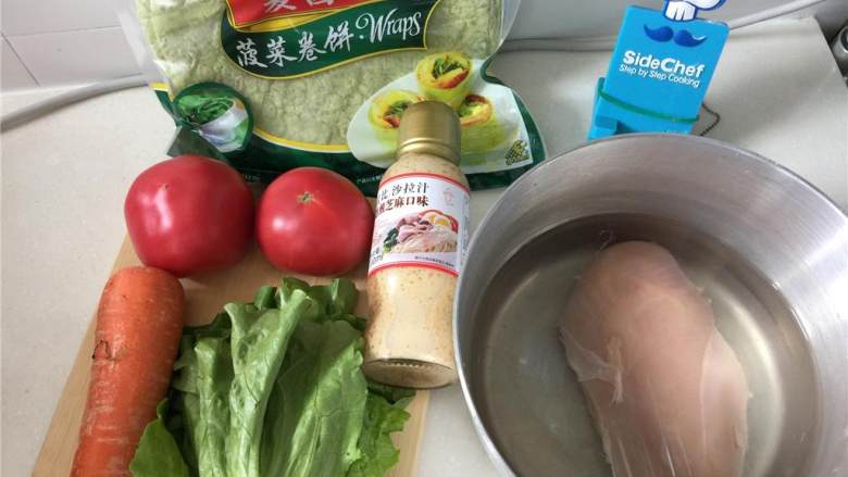 低卡鸡肉卷,准备所有食材,蔬菜洗干净沥干。