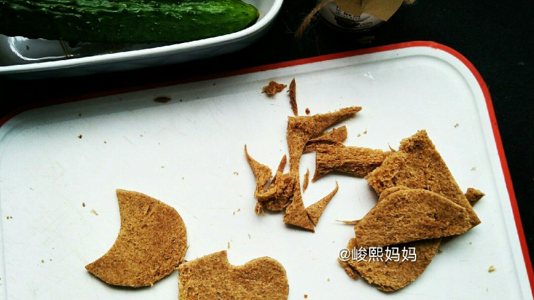 创意故事餐:小马过河,用厨房剪刀剪出小马身体造型