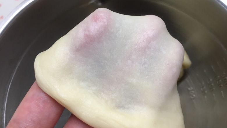 花环汉堡(植物油直接法),可以拉出厚膜,这时已经是扩展阶段,做餐包可以了