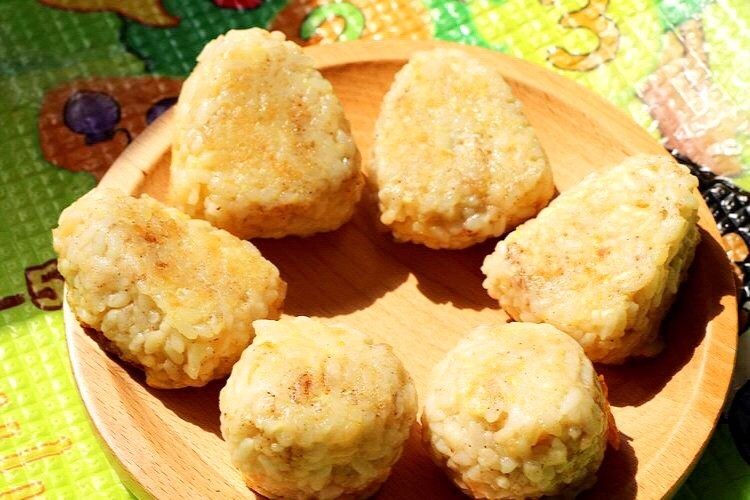 芝士蛋煎饭团,.浓浓的芝士,能量满满!