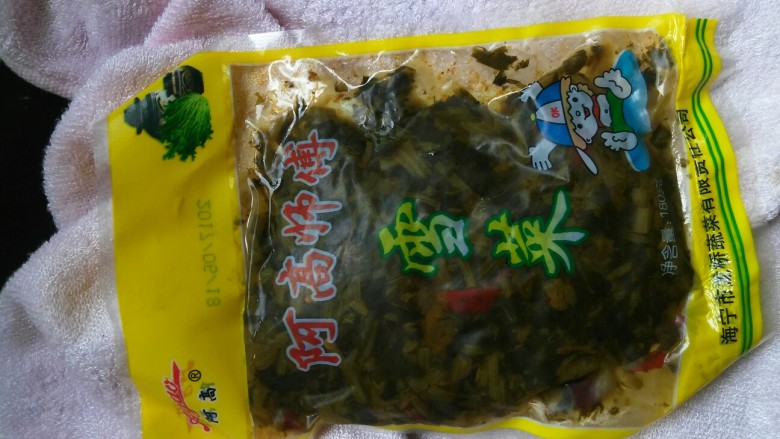 万能土豆+雪菜土豆,<a style='color:red;display:inline-block;' href='/shicai/ 190'>雪菜</a>