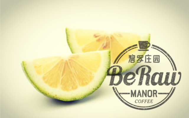 健身减脂餐——香烤鸡胸肉,取一个<a style='color:red;display:inline-block;' href='/shicai/ 110043'>青柠檬</a>且好待用;