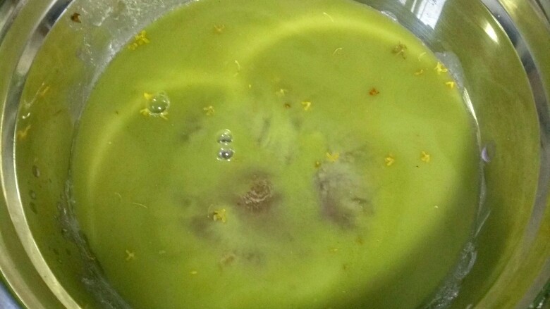 桂花千层马蹄糕,加入第三种颜色,继续蒸