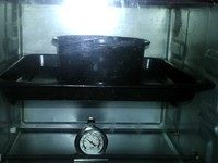 无油海绵蛋糕,放入预热180度的烤箱,中层,