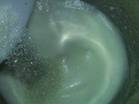 轻乳酪蛋糕,打至开始出现纹路,最后1/3糖