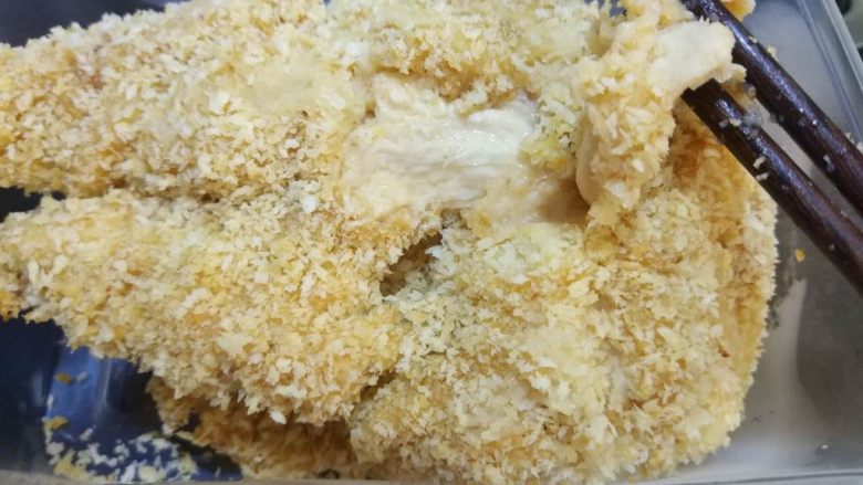 炸鸡排(非油炸版),里面依旧是嫩有水分的!