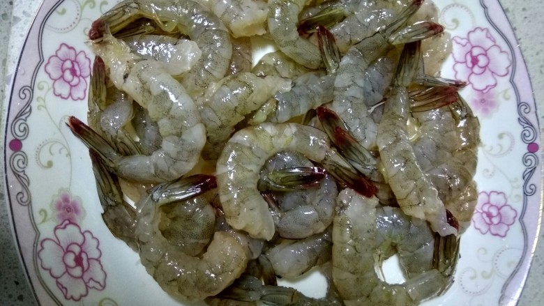 凤球尾,剥虾壳,留尾