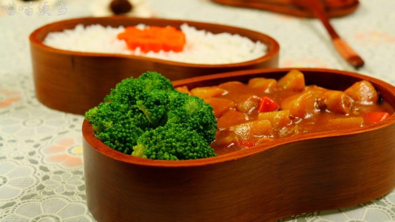 土豆咖喱鸡,下饭神器,土豆咖喱鸡就做好了,开动吧。