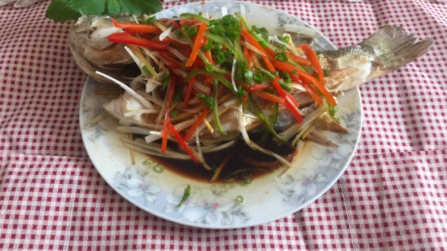 清蒸鲈鱼