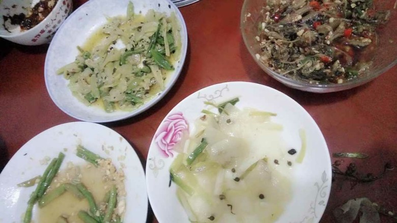 粉丝鳝鱼,看看!
我们不断的学习,不断充电,不断提升自己,使自己慢慢成为一个别人认可的,受人欢迎的人,不是很美好的一件事儿吗?**