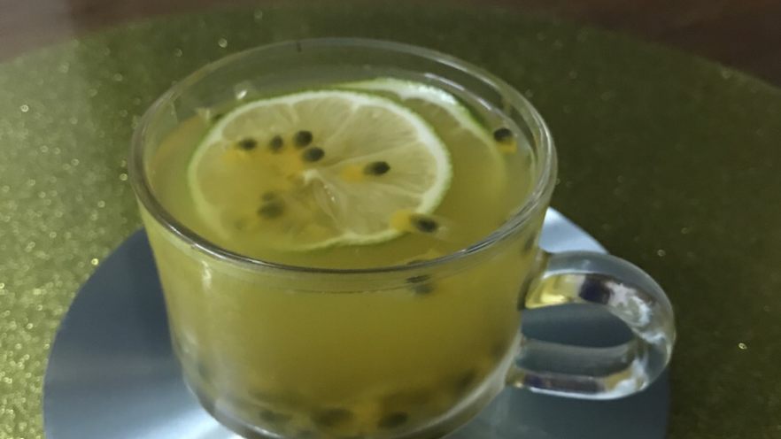 百香果柠檬蜂蜜水