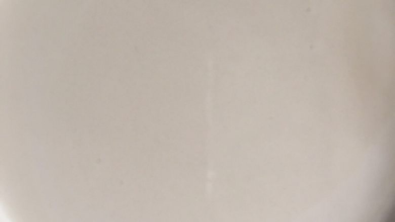 可可麻薯软欧,倒入盘子中,大火上锅蒸20分钟