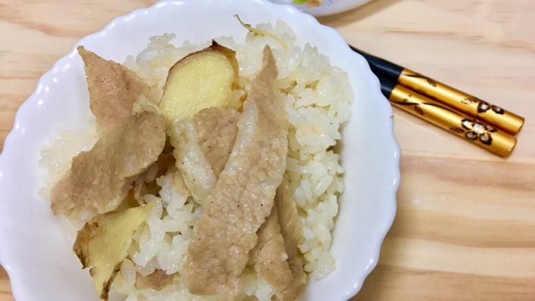 麻油松阪豬肉拌飯