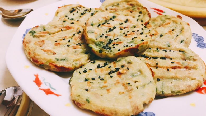婕宝五色饼+百合枸杞小米粥,五色饼制作完成