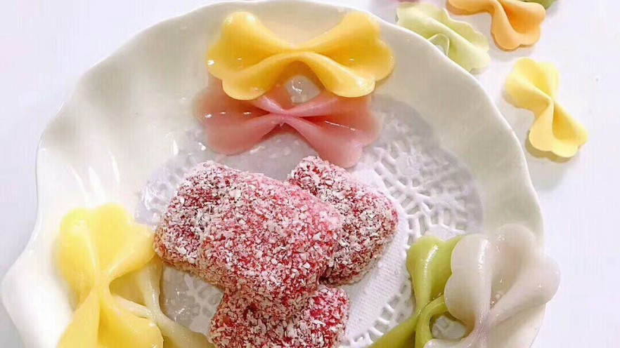 火龙果椰蓉糕