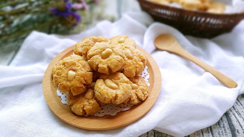 花生小酥饼,成品图！诱人花生小酥饼！