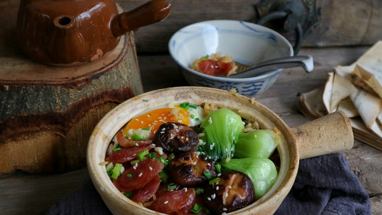 腊肠煲仔饭,来欣赏成品