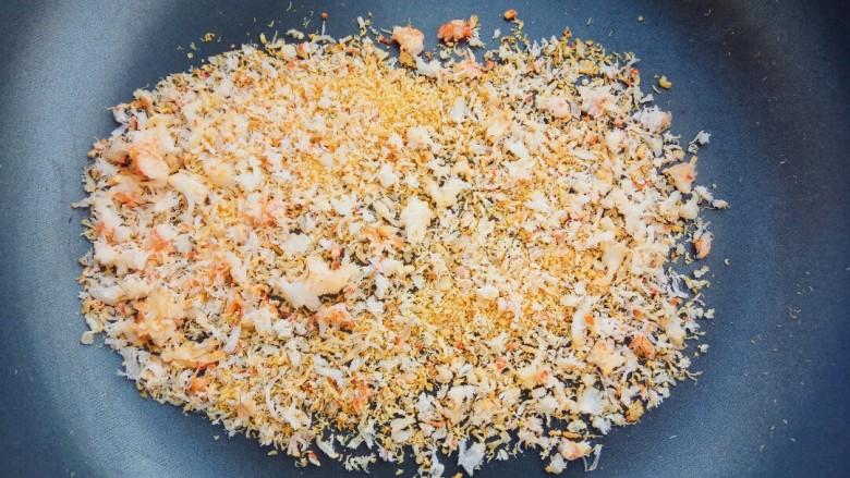 宝宝辅食~鲜虾松,这就已经彻底干了