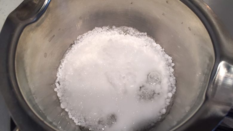 水晶棒棒糖🍭,小火加热,千万不要搅拌