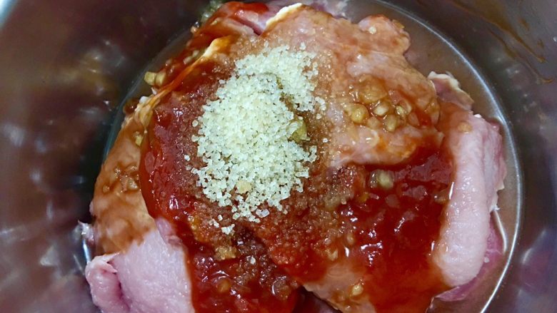 無肉不歡~香煎豬排,放入砂糖