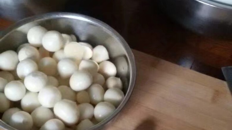 #咸味#美味紫苏叶,剥皮,很漂亮,白白的。