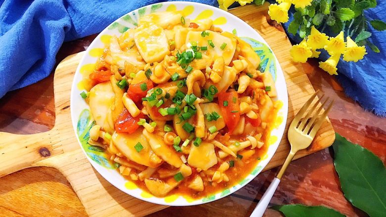 酸酸甜甜就是我(茄汁白玉菇鸡胸肉炒年糕),一道酸酸甜甜好好吃的茄汁白玉菇鸡胸肉炒年糕就做好了!
完美!