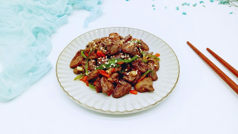 #咸味#“以形补形”孜然炒鸡心,简单,美味的孜然鸡心炒好了,满房间飘着香味(^_^)