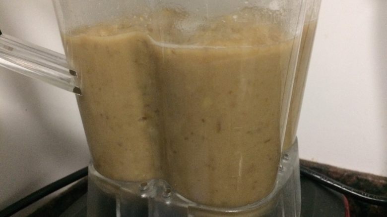 焦糖海盐栗子酱,选酱料功能打成泥,打了两次。