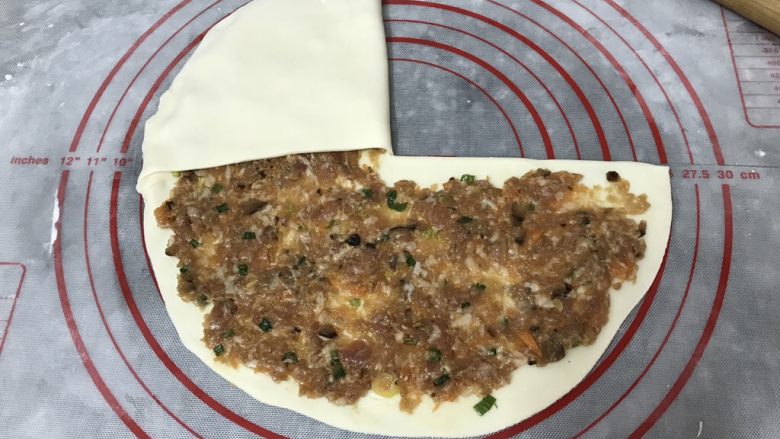 #咸味#~酱香千层饼,然后空白的覆盖如图⬆️的四分之一
