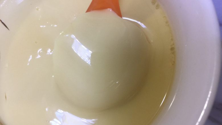 照烧鸡翅饭➕蛋羹（超细腻光滑）,鸡蛋打散加温水1:1。中小火炖七八分钟即可。