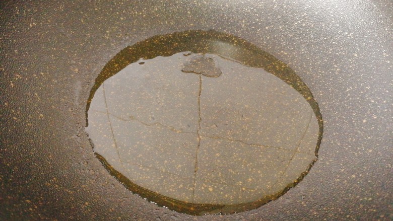 滑蛋虾仁,起油锅