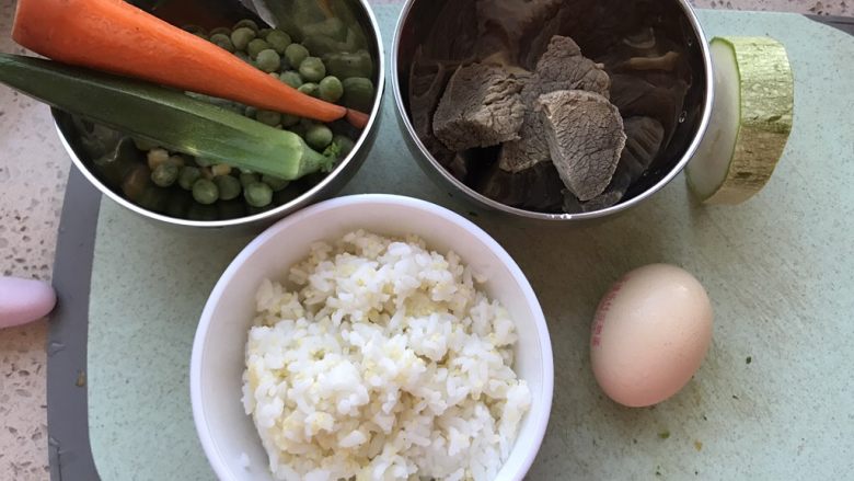 黄金蛋炒饭,准备好食材