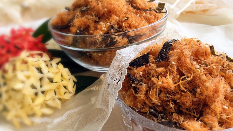 奥尔良海苔芝麻鸡肉松
(平底锅版),(平底锅版)奥尔良海苔芝麻鸡肉松,就做好咯!太诱人了,哈哈……