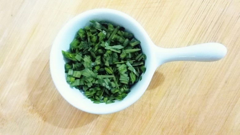 火腿鸡蛋饼,切碎