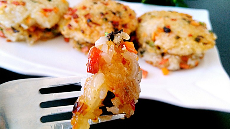 飘香十里,君盼食~
油糍粑
,来个近照~