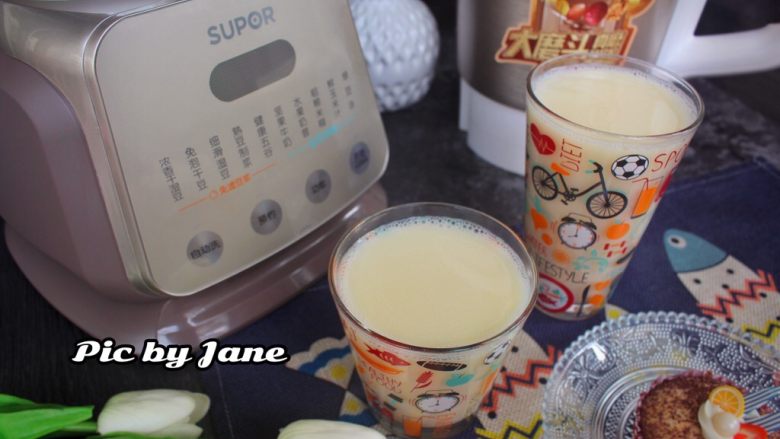 传统石磨技术,做出醇香豆浆,成品