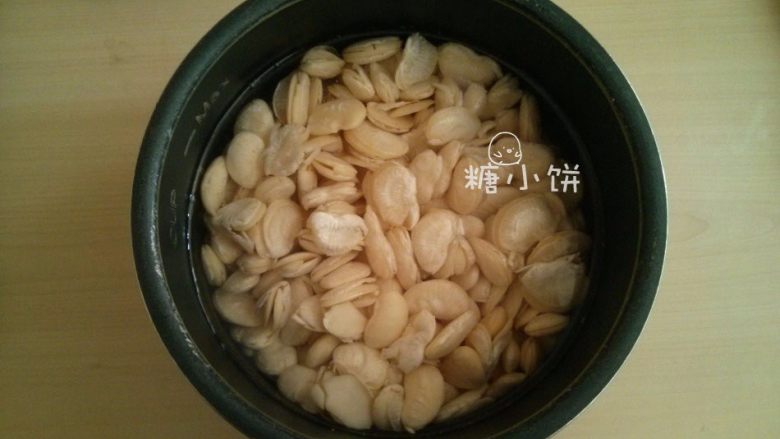 黑美人【奶香曲奇广式月饼】附：自制芸豆馅,充分吸水后表皮都会泡涨开来