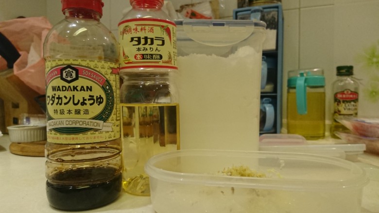 日式姜汁燒肉,日料三巨頭:
薄盐酱油/米淋/白糖!