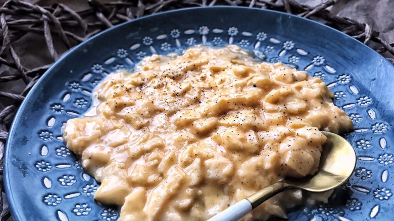 Scrambled Egg,tip:如果蛋液凝固过久形成蛋皮就会像这样一块一块了。所以一定要早出锅!
