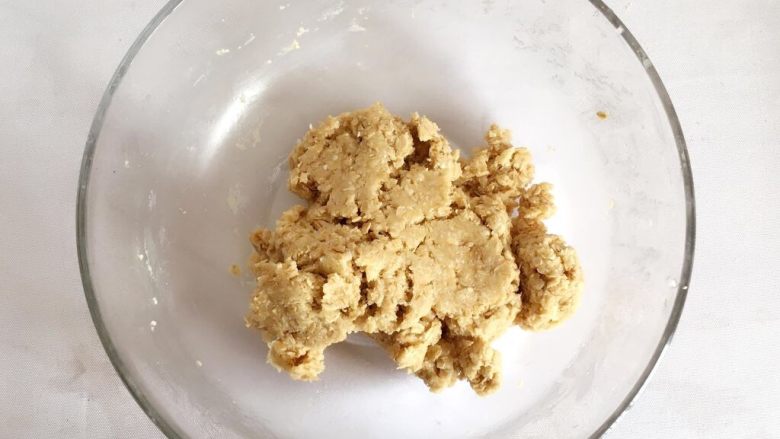 香酥脆燕麦饼干,拌均匀;