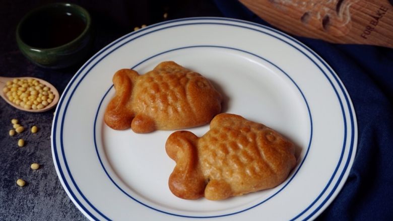 小鱼儿蔓越莓绿豆月饼,做好的月饼需要回油一两天再品尝