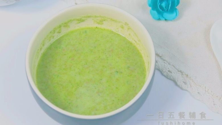 牛肉油麦菜米糊 宝宝辅食，营养均衡