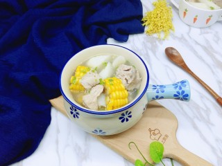 #一碗汤##滋补润燥#山药玉米小排汤