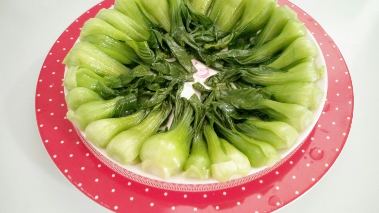 鱼香肉丝,摆盘备用。