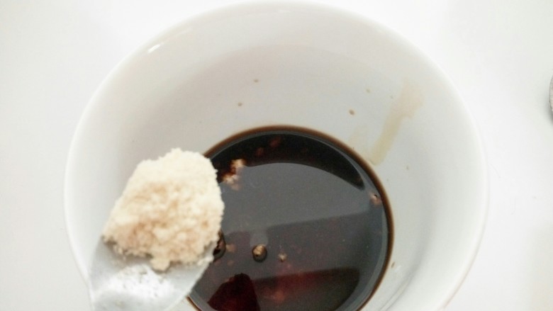 鱼香肉丝,鸡粉。