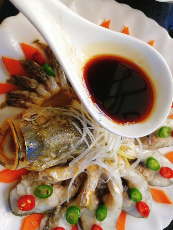 #咸味#黄花鱼版--孔雀开屏鱼,淋上<a style='color:red;display:inline-block;' href='/shicai/ 864'>蒸鱼豉油</a>