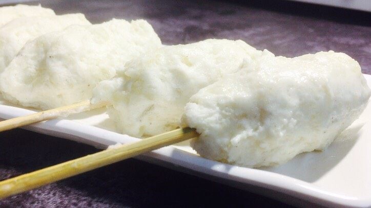 香肠土豆棒,全部弄好后,放置5分钟!