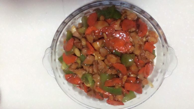 酱香腰果鸡丁,出锅 开饭啦